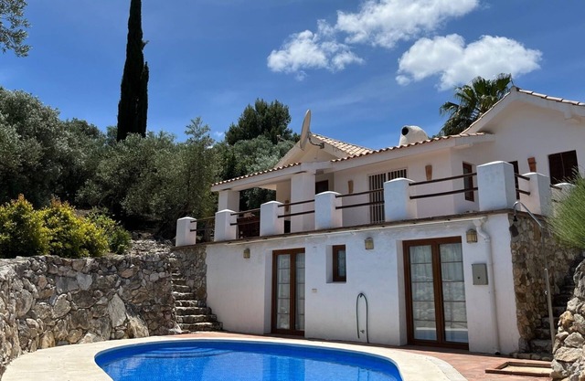 Beautiful cosy villa with stunning views and private pool