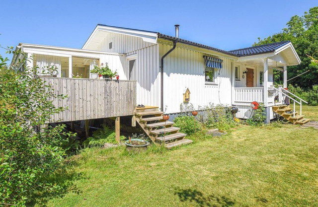 Beautiful cottage with open and glazed terrace.