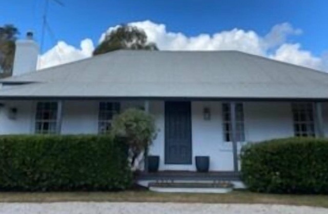 Beautiful country home in an ideal private position centrally located in Berrima