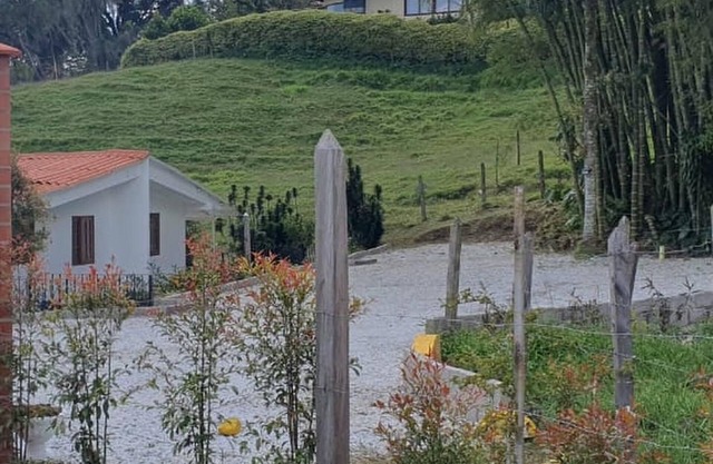 Beautiful country house. 5 minutes from Jose Maria cordoba airport