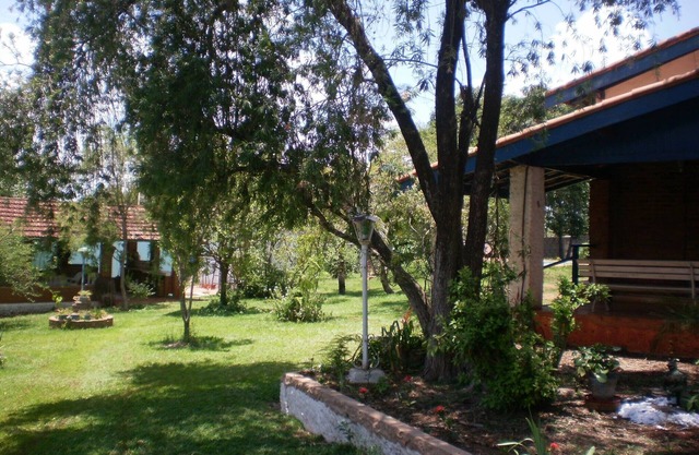 Beautiful country house (Porã-Yepotá) with pool, orchard, all grass