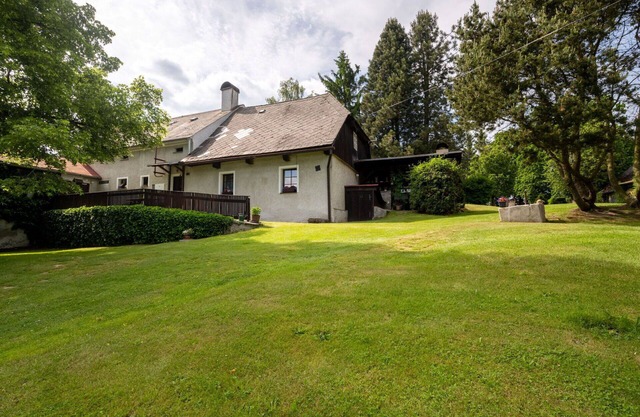 Beautiful private villa for 6 people with TV, patio and pets allowed