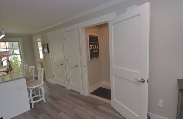 Beautiful Downtown Wolfeboro Apartment