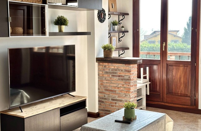 Beautiful and cozy apartment close to city center with a living room and bed room