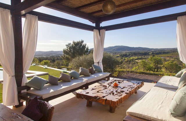 Beautiful 5 Star Villa with Stunning Views, Ibiza Villa 1016
