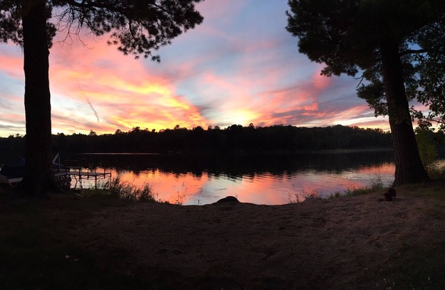 Beautiful Family-Friendly Cabin with Up North Appeal!