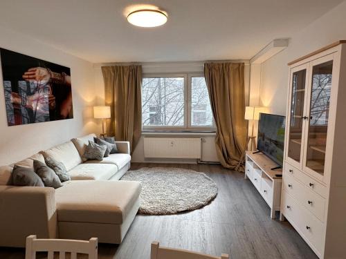 Beautiful flat with living room and kitchen sleeps 4p on separate beds and 2p on sofa