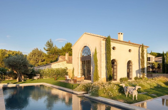 Beautiful Luxury 5 bedroom Villa rental near Les Baux-de-Provence with Heated pool