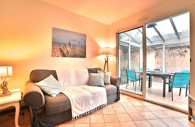 Beautiful villa for 4 guests with WIFI, TV, terrace and pets allowed