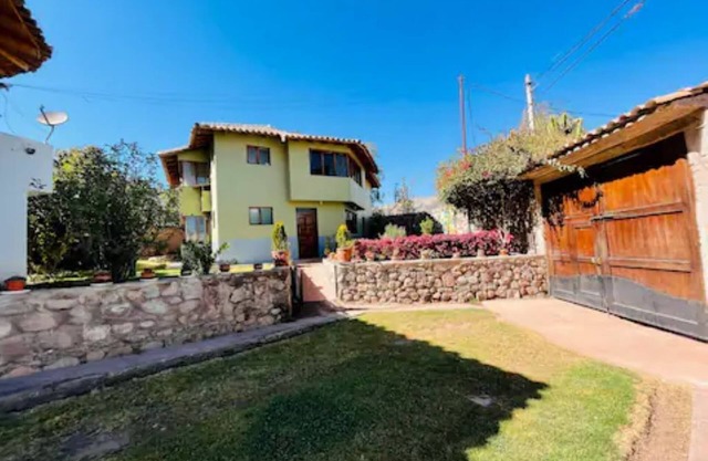 Beautiful furnished holiday house with Jacuzzi, great discounts for long stays