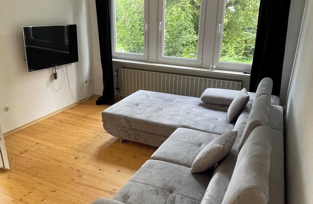 Beautiful ground floor apartment with garden. Central location. Within walking distance of the train station.