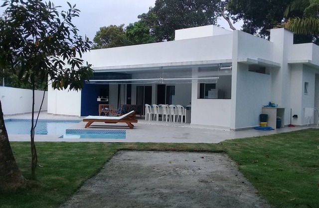Beautiful Guaratuba house with beautiful pool