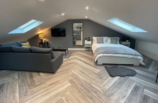 Beautiful Hidden High Peak Studio