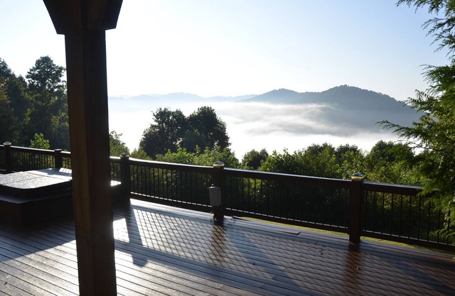 Beautiful High End Home on the Mountain Top in Sugar Grove, NC