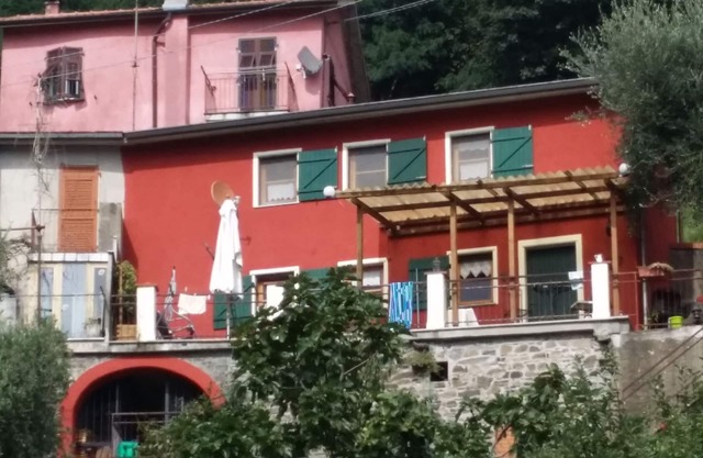 Beautiful holiday home with sea views in southern Liguria