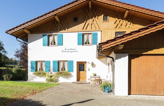Beautiful holiday flat with balcony in Bavaria