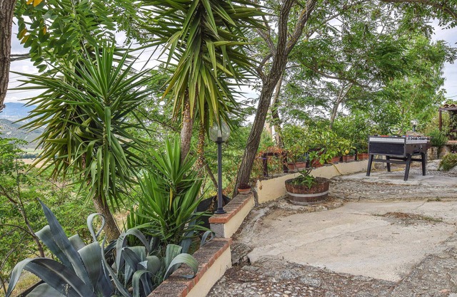 Beautiful holiday home with fantastic views of the countryside.