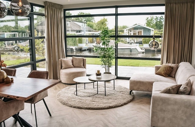 Beautiful Holiday Home in a Holiday Park