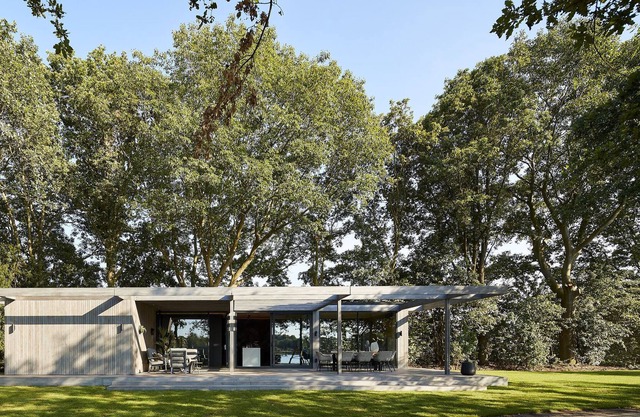 Beautiful holiday home with luxurious furnishings, in a holiday park in Limburg