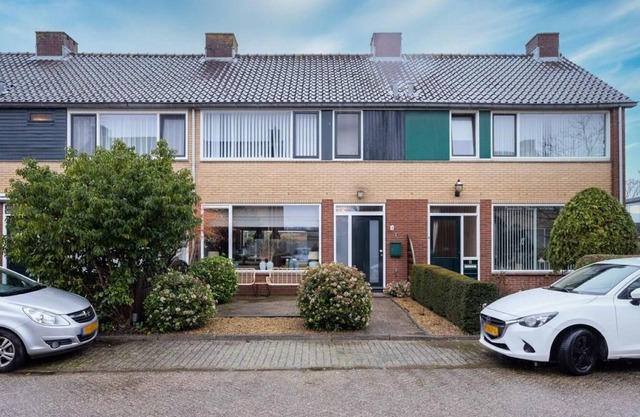 Beautiful holiday home in Rockanje near the beach