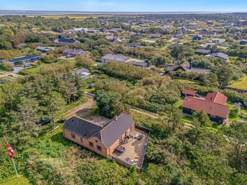 Beautiful Holiday Home With Spa And Sauna, Close To The North Sea And The Center Of Søndervig