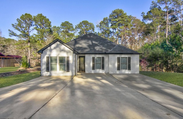 Beautiful Home at Lake Sam Rayburn 🎣☀️