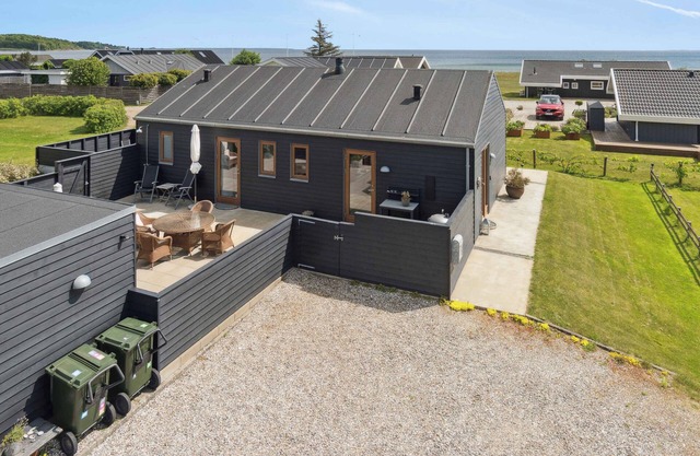 Beautiful home in As Vig, 100 m from the beach