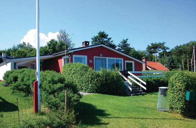 Beautiful home in Allingåbro with WiFi