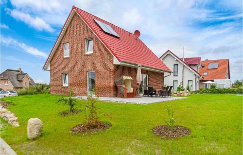 Beautiful Home In Groß Schwansee