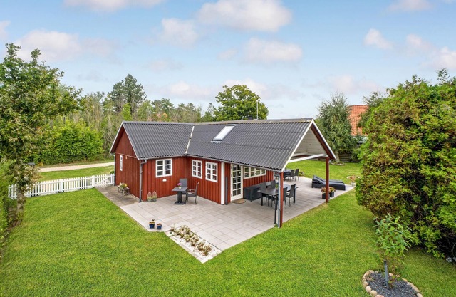 Beautiful home in Gørlev with kitchen