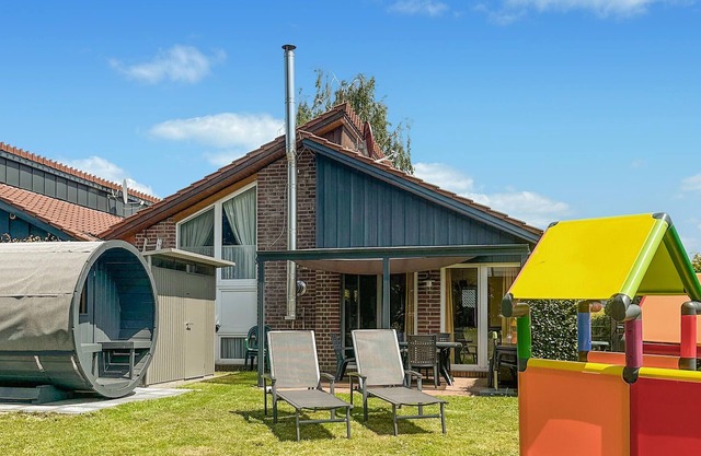 Beautiful home in Haren with kitchen