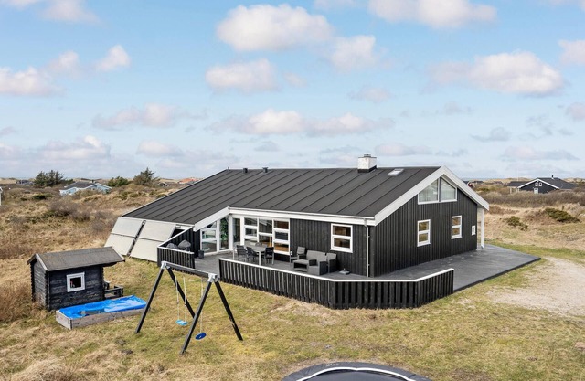 Beautiful home in Hjørring with sauna