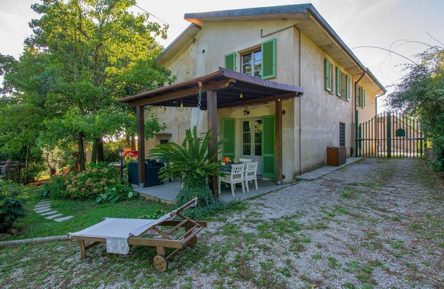 Beautiful home in Larciano with WiFi