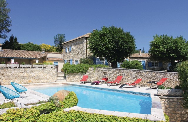 Beautiful home in Malataverne