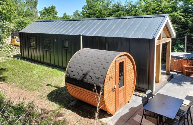 Beautiful home in Heinkenszand
