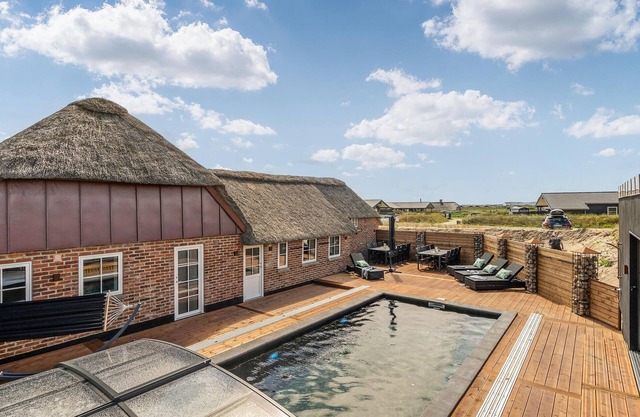 Beautiful home in Ringkøbing with sauna