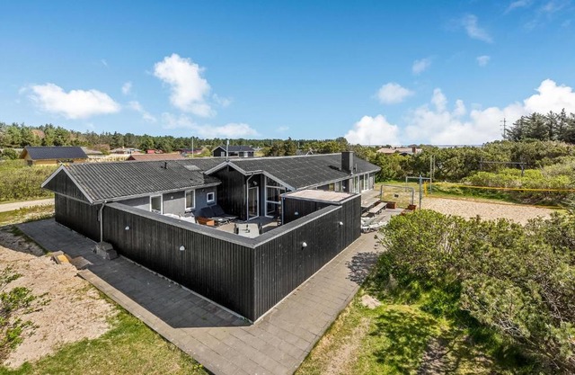 Beautiful Home In Ringkøbing With Sauna