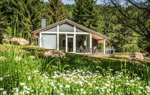 Beautiful Home In Ruhla With Sauna