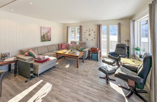 Beautiful home in Stokmarknes
