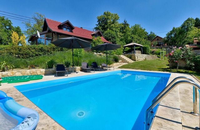 Beautiful home in Seketin with sauna