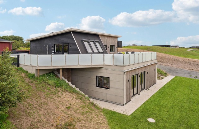 Beautiful home in Spøttrup with WiFi