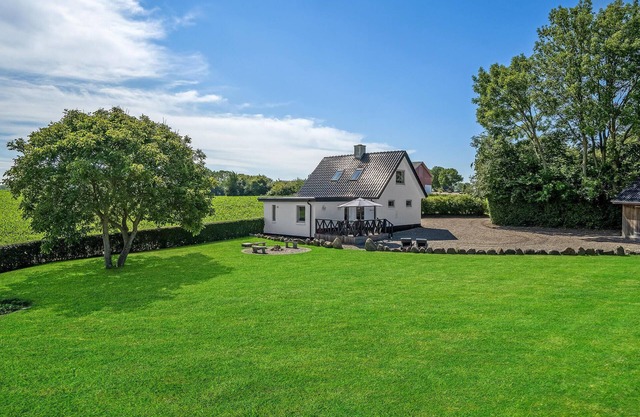 Beautiful home in Sydals with WiFi