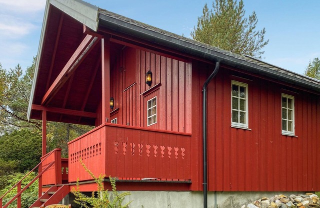 Beautiful home in Tustna with WiFi