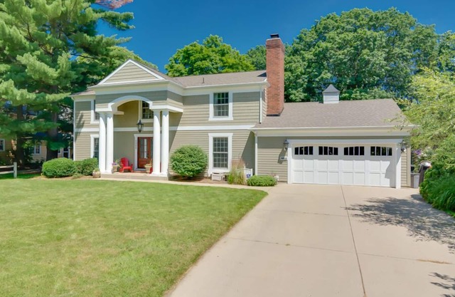 BEAUTIFUL HOME NEAR NOTRE DAME