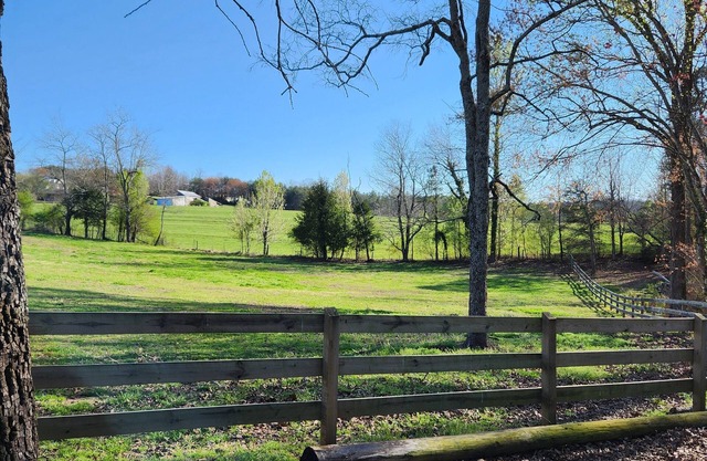 Beautiful home on 5 acre gated horse farm 3.5 miles from Tryon Equestrian Center