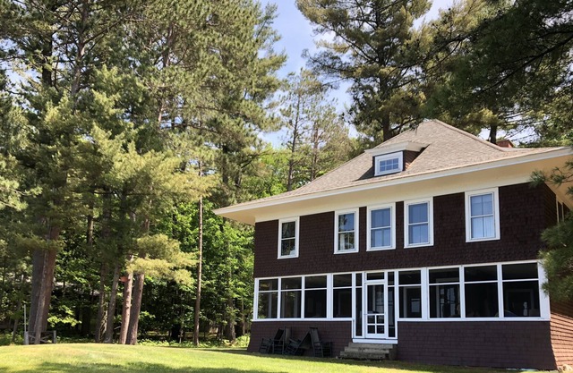 Beautiful Home on Lake Memphremagog!!!