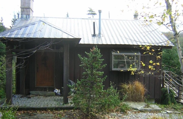 Beautiful Honeymoon Cottage close to Manchester Vermont. {Manchester Center}