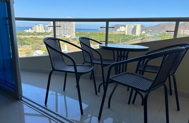 Beautiful Horizon Apartment