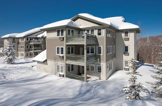 Beautiful hotel in Vermont Smugglers Notch 2BD near Disc Golf Center