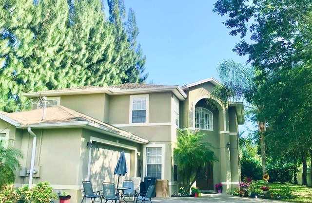 Beautiful house in Tampa, excellent neighborhood,